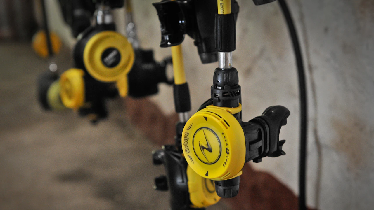 Scuba regulator second stages with yellow parts